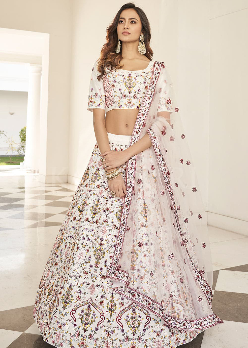 Full white hot sale lehenga choli