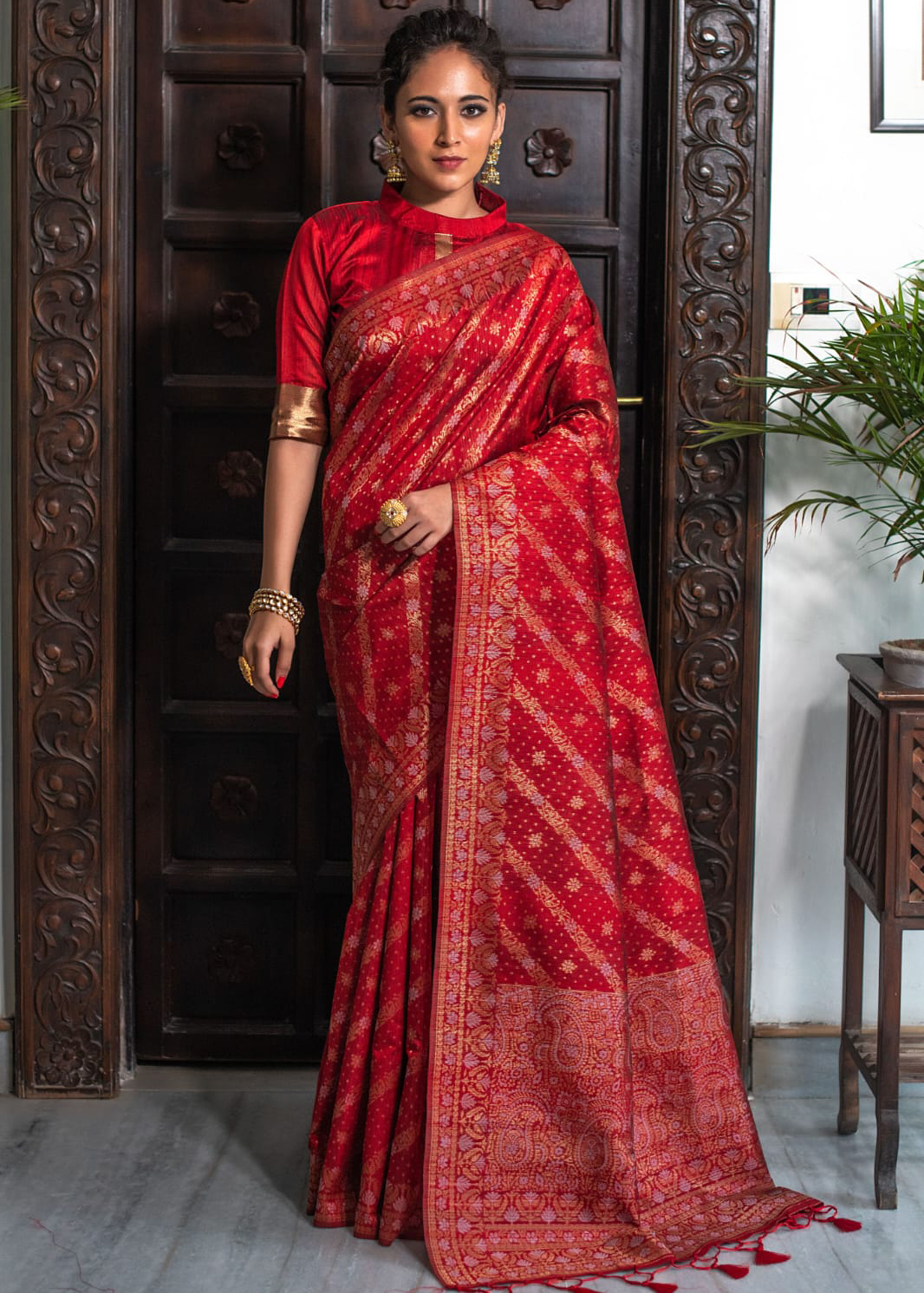 Ruby Red Woven Jamdani Tussar Silk Saree - Urban Womania