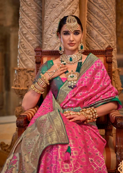 Gorgeous Reception Banarasi Saree For Bengali Marriage